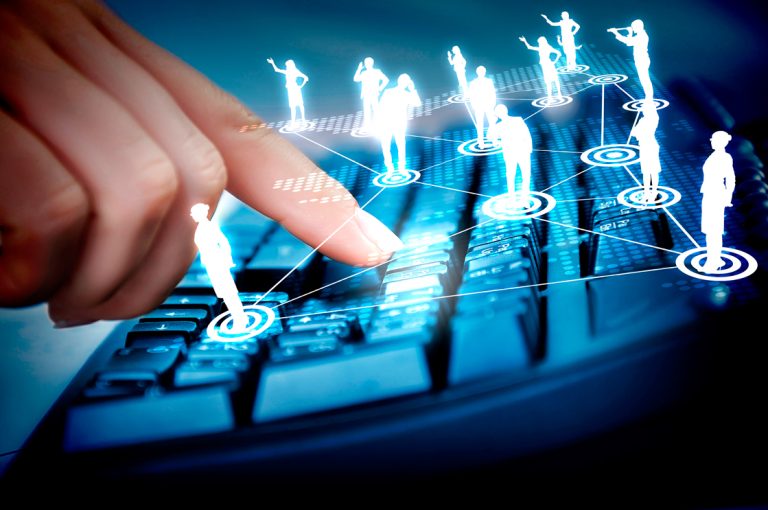 Seguridad y Salud en el Teletrabajo: Desafíos, Estrategias y Adaptaciones Clave en Colombia.